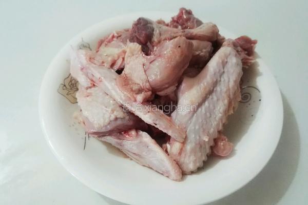 砂锅姜母鸭的做法图解1