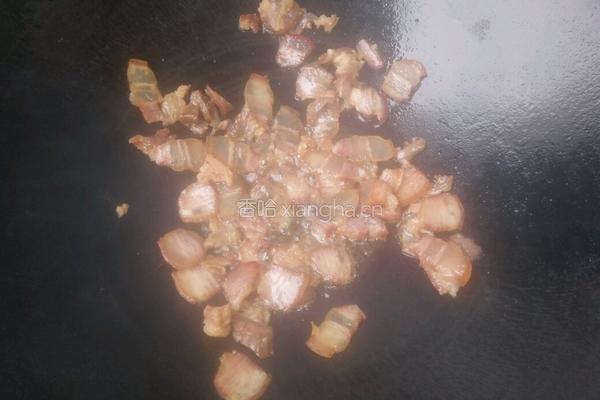 西芹荷兰豆炒腊肉的做法图解3