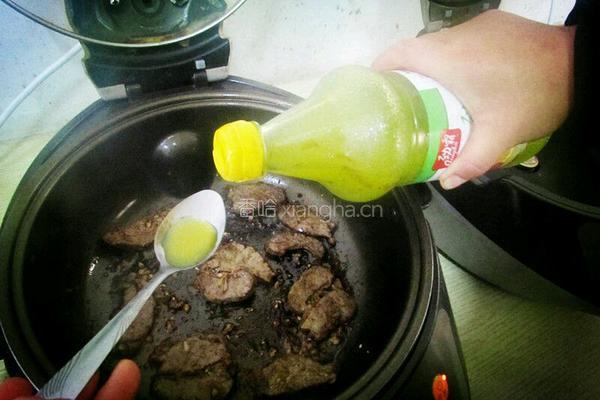 黑胡椒小牛排的做法图解5