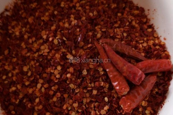 自制肉末香辣酱的做法图解2