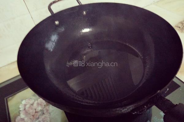 什锦炒饭（蔬菜肉丁炒饭）的做法图解3