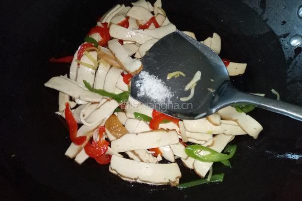 杏鲍菇豆腐干炒肉丝的做法图解8