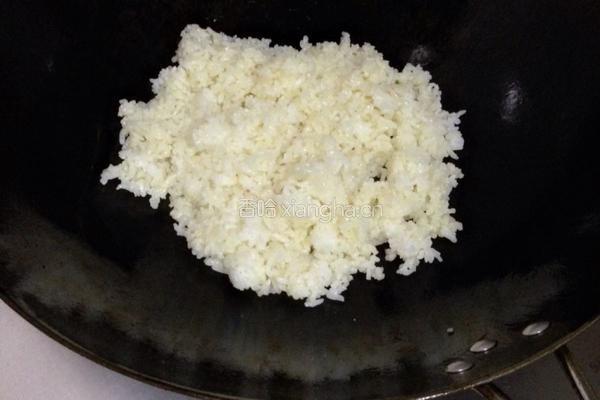 葱爆羊肉炒饭的做法图解7