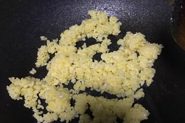 黄金蛋炒饭的做法图解5