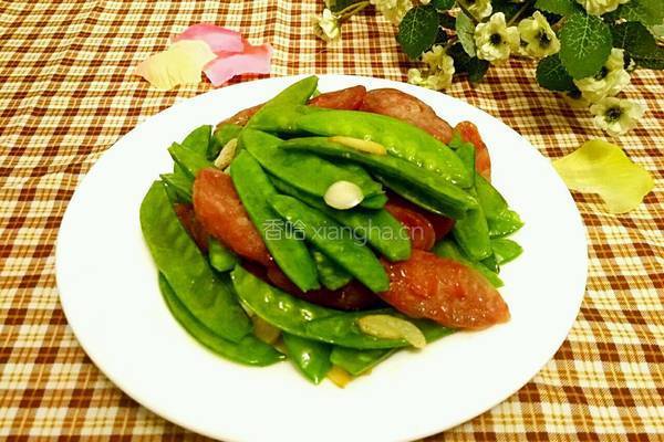 荷兰豆炒腊肠的做法图解6