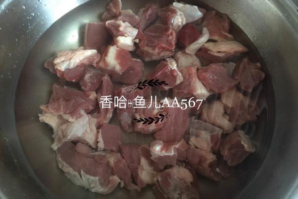 牛肉炖土豆的做法图解2