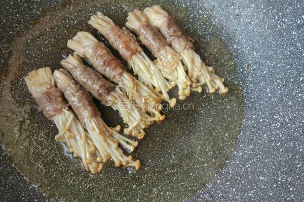 金针菇牛肉卷的做法图解2