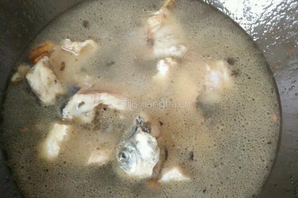 豆腐鱼汤的做法图解4