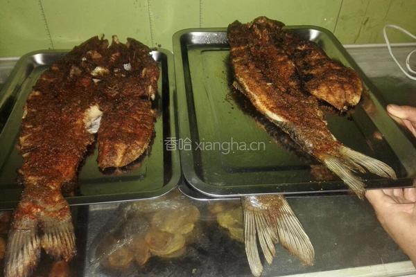 万州烤鱼的做法图解1