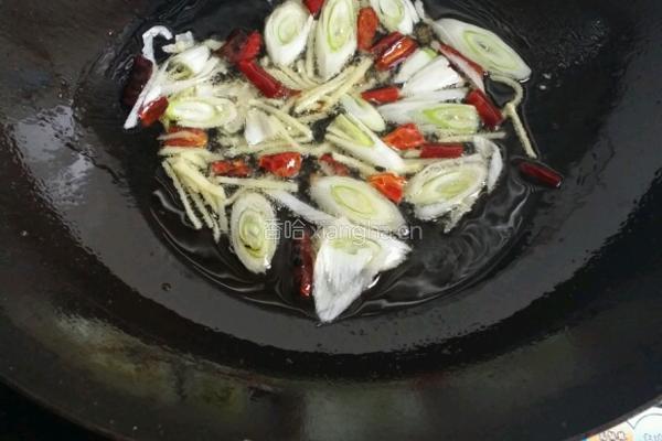 芹菜炒豆干的做法图解3