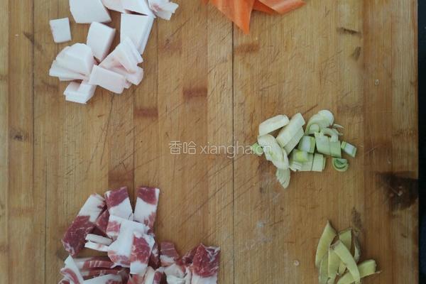 肉炒藕片的做法图解1