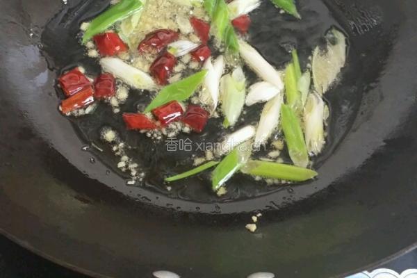 蘑菇炒青菜的做法图解3