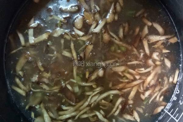 香菇鸡丝饭的做法图解5