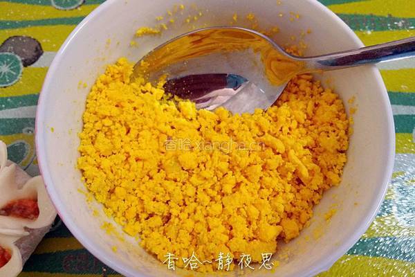 胡萝卜馅梅花饺的做法图解9