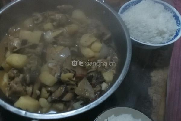 家常土豆焖鸡腿肉的做法图解6