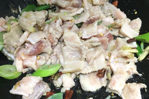 芹菜炒肉片的做法图解5