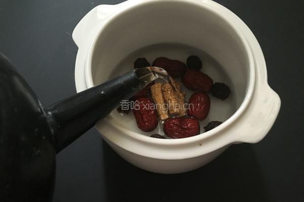 人参红枣茶的做法图解3