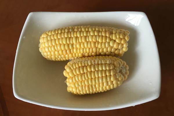 玉米饼的做法图解1