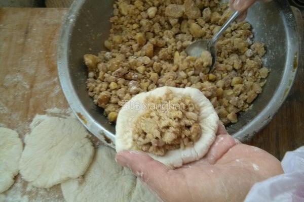 板栗饼的做法图解9