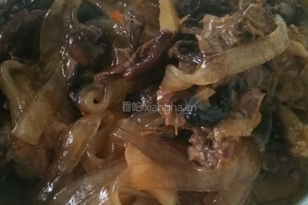 东北菜小鸡炖蘑菇粉条的做法图解8