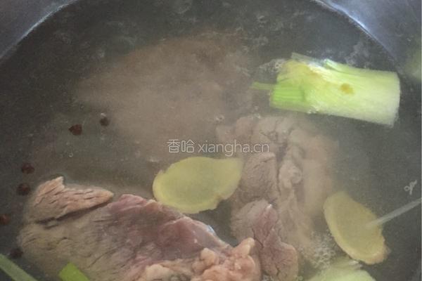 卤牛肉(五香)的做法图解2