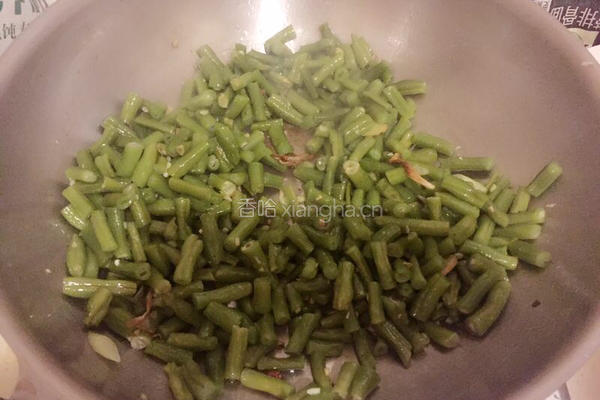 家常版的榄菜四季豆的做法图解4