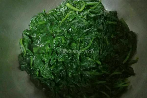 西红柿菠菜面拌面的做法图解2