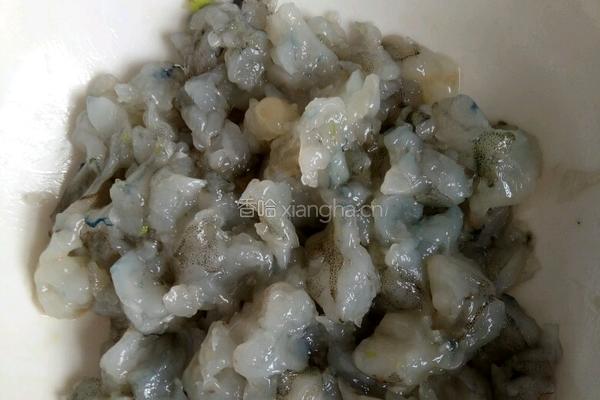 芹菜虾饺的做法图解1