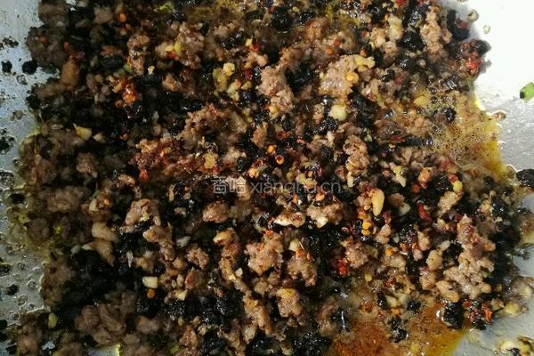 香辣牛肉酱的做法图解9