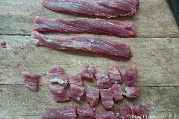 牛肉炖土豆的做法图解1