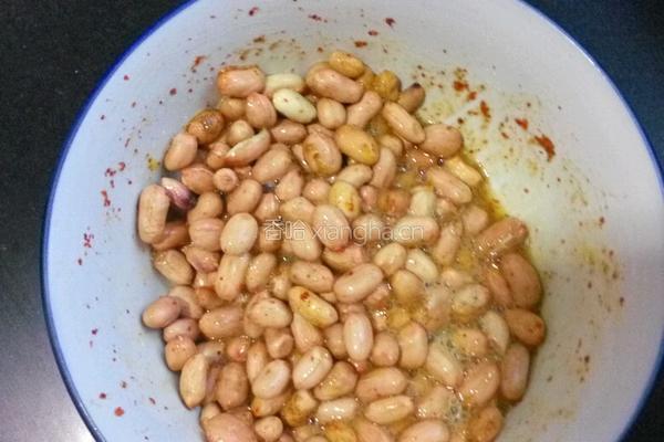 酒鬼花生的做法图解2
