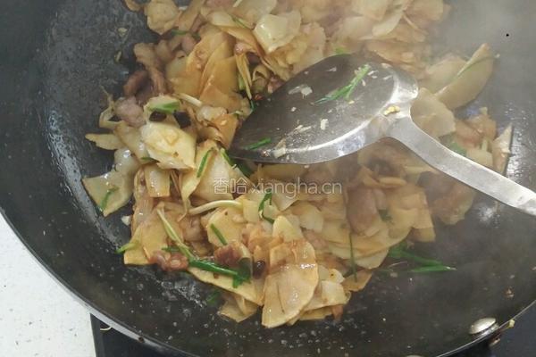 鲜冬笋炒五花肉的做法图解9