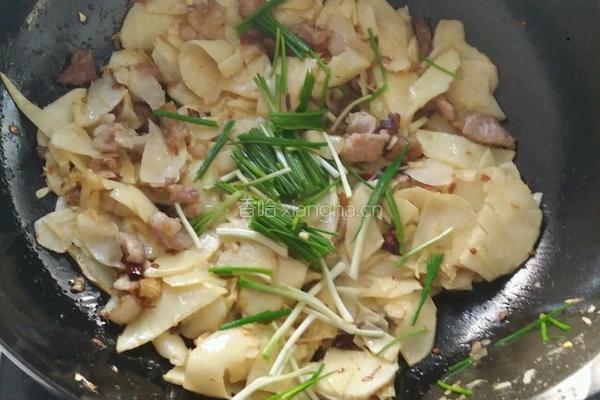 鲜冬笋炒五花肉的做法图解7