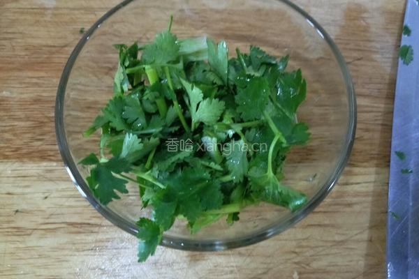 滋味羊排炖萝卜的做法图解1