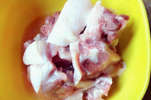 鸭子肉粥的做法图解1