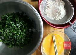 千层韭菜蛋饼的做法图解1