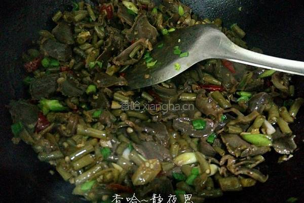 酸豆角双椒炒鸡胗的做法图解15
