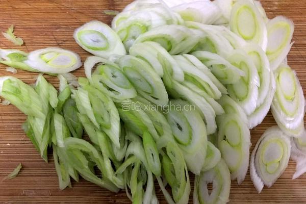 陕西风味~胡萝卜丁肉辣子的做法图解8