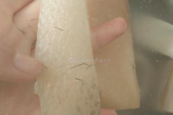 水晶猪皮冻的做法图解1