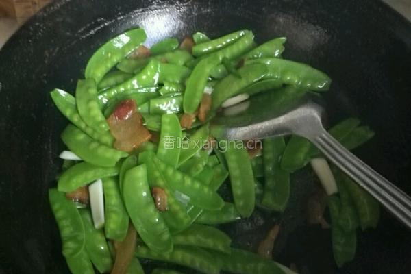 腊肉炒荷兰豆的做法图解4