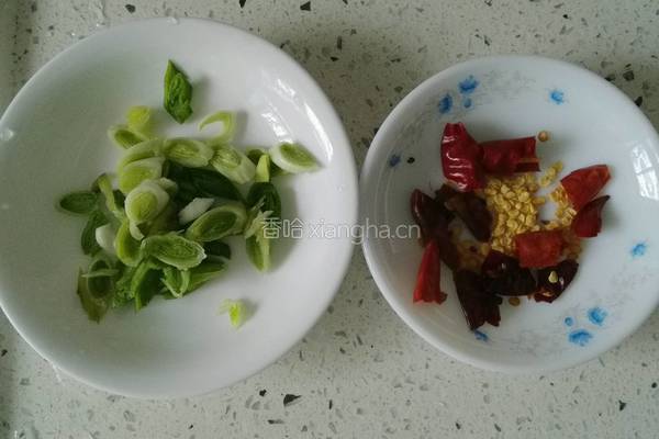 羊肉炒麻豆腐的做法图解2
