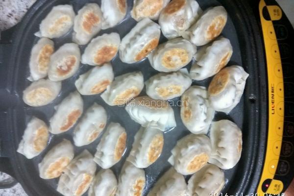 煎饺的做法图解5