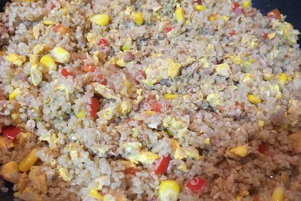 鲔鱼玉米蛋炒藜麦饭的做法图解9