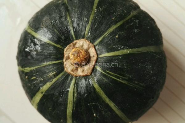 豆豉蒜蓉蒸南瓜的做法图解1