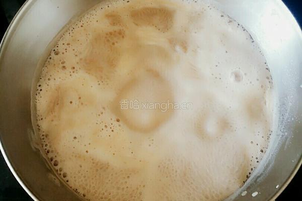 红茶奶茶的做法图解6