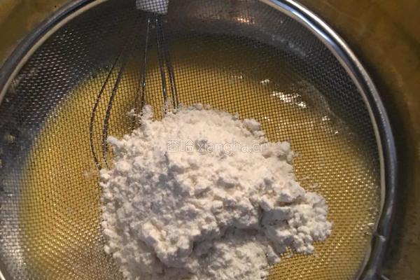 戚风蛋糕（六寸）的做法图解4