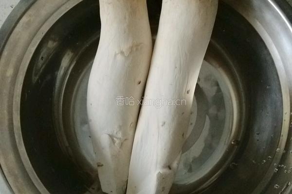暖胃海鲜豌豆苗馄饨的做法图解3