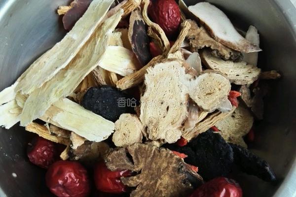十全大补汤煲羊腿肉的做法图解3