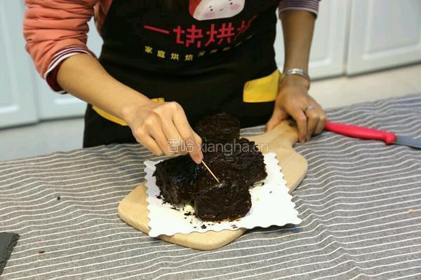 圣诞树桩蛋糕的做法图解16