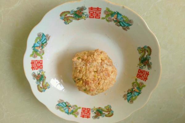 猪肉大丸子的做法图解8